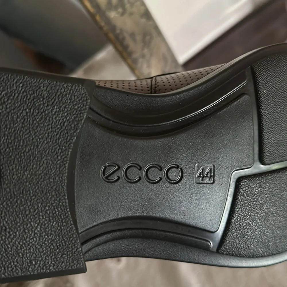 Ecco Brown Leather Slip On Loafers Men Size 10 Casual Dressy Office Business